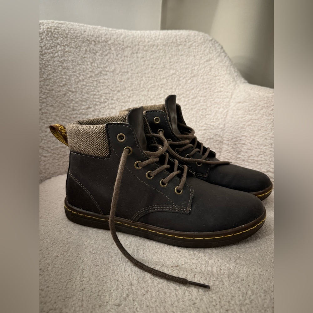 Dr. Martens Womens Maelly Padded Collar Brown Leather Boots